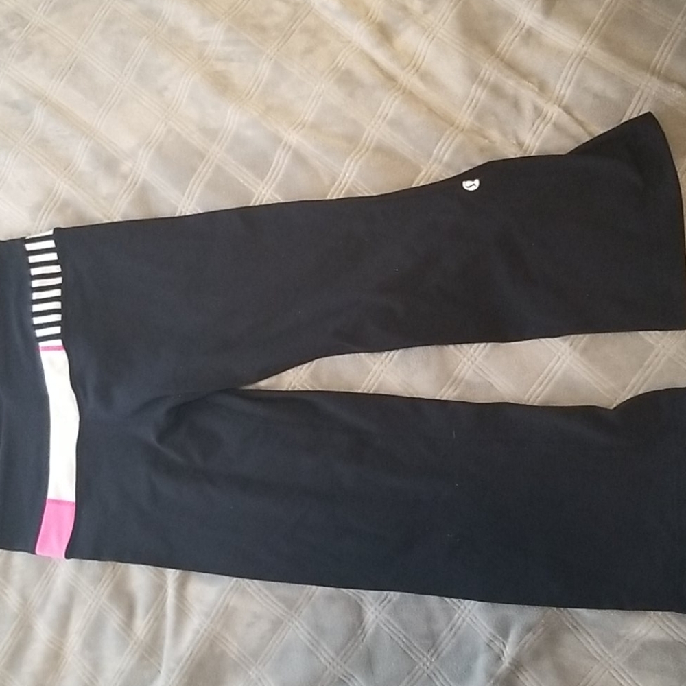 Lululemon crops